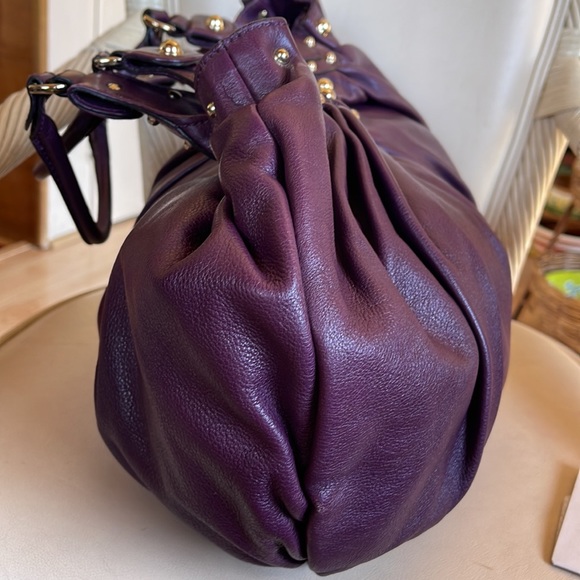 Authentic GUCCI Pelham Purple Studded Calfskin Leather Hobo Bag. Large. - Picture 4 of 12